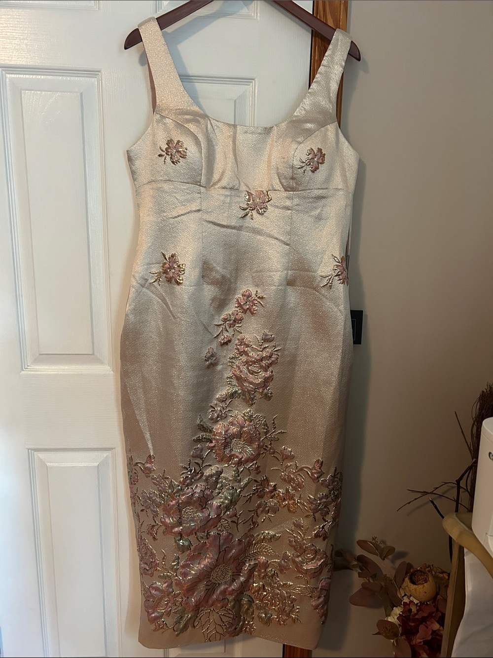 XiRENA Champagne Sheath Dress with Pink Floral Embroidery